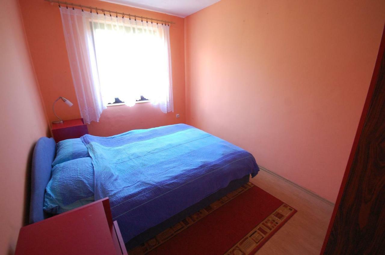 Apartments Juric By El-Pi Tours Нивице Экстерьер фото