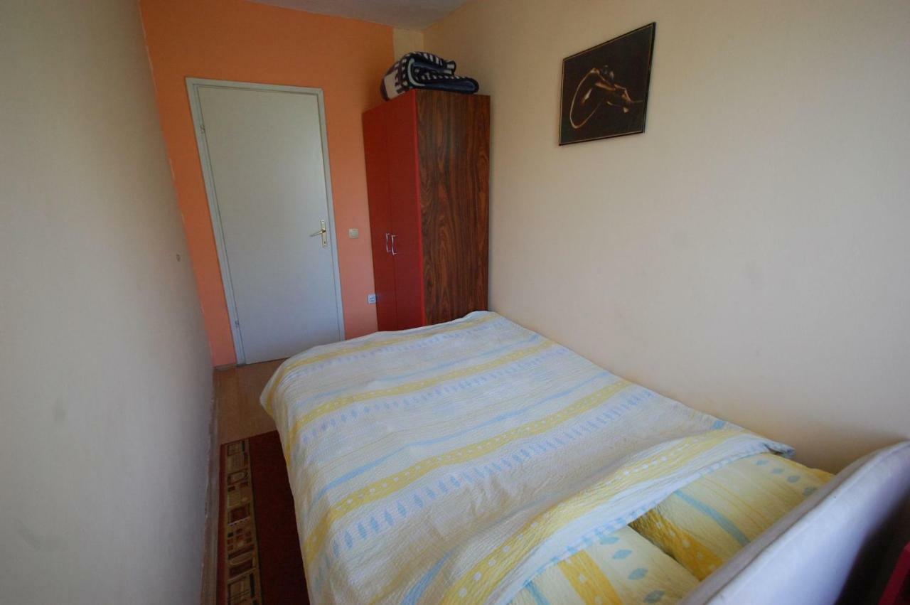 Apartments Juric By El-Pi Tours Нивице Экстерьер фото